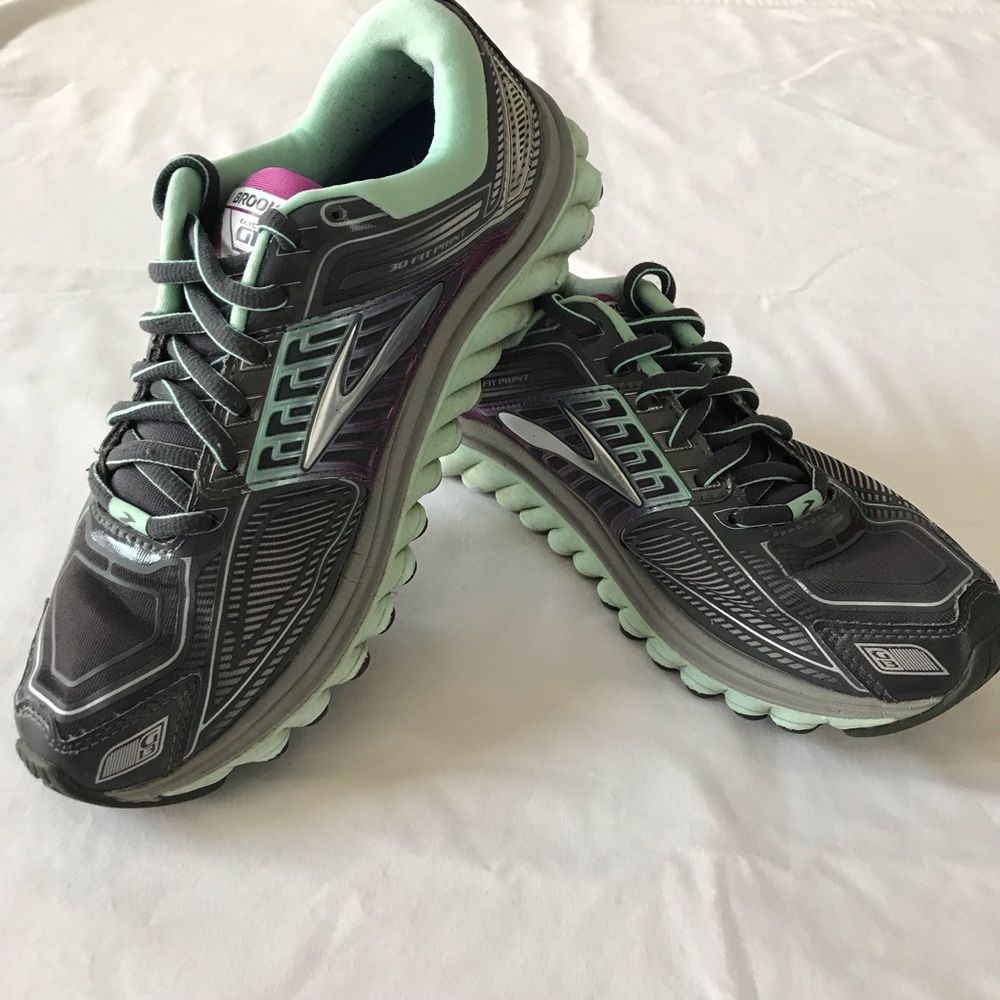 Brooks glycerin G13 sneakers Size 7